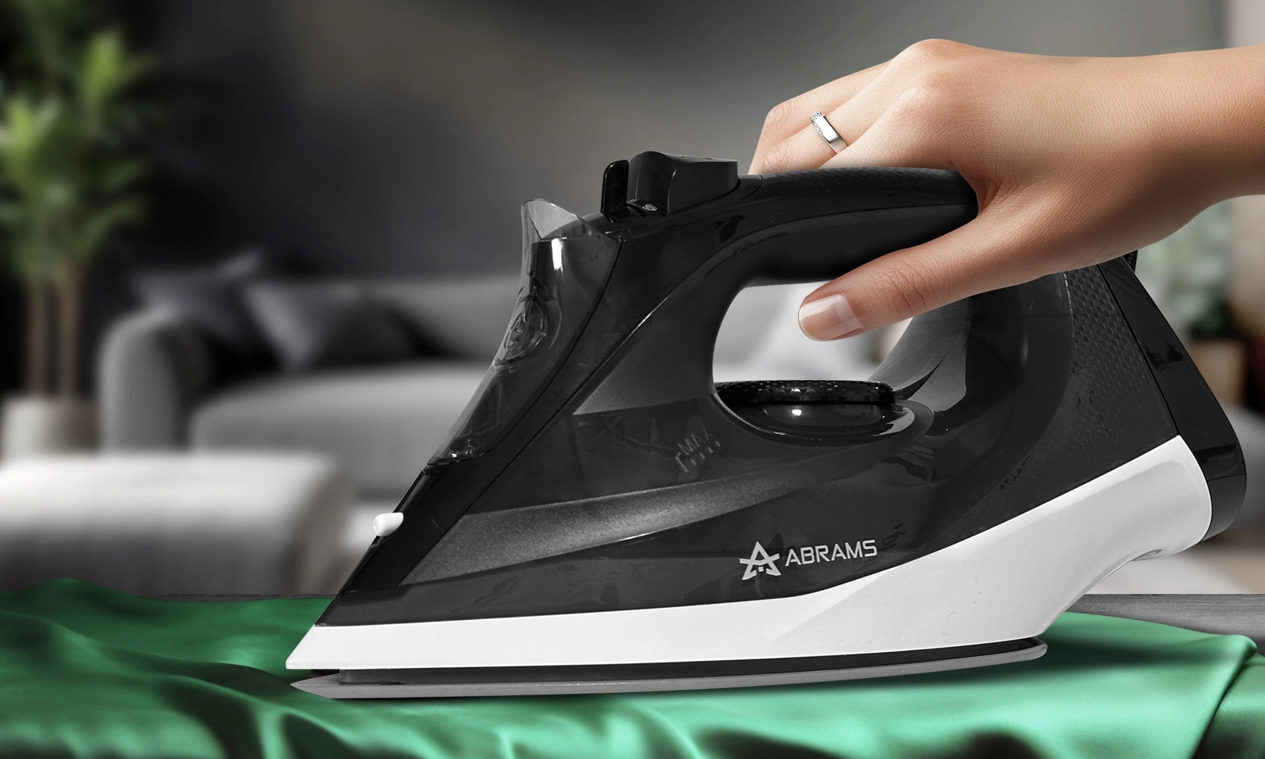 Żelazko Parowe 3000w Ceramiczne Anti Drip Anti Calc Ręczne Mocne